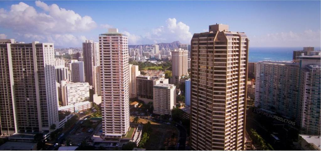 The Equus Hotel Honolulu Exterior photo